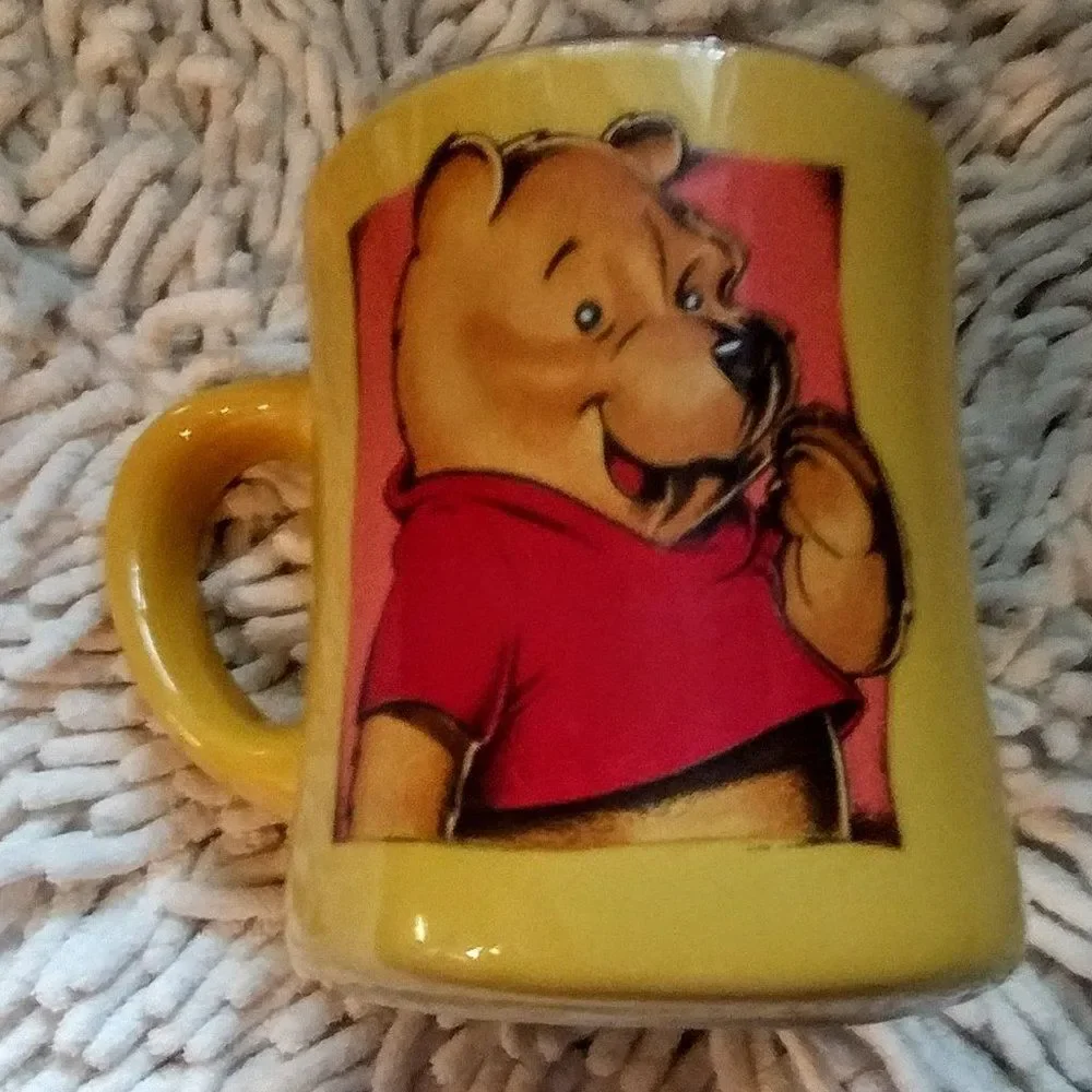 Disney Winnie the Pooh Ceramic Mug – Yellow & Red Classic Pooh Design